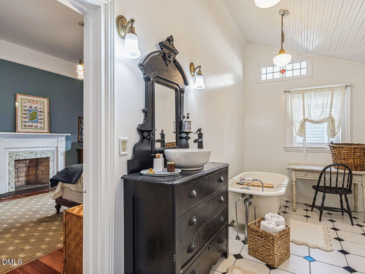 319 Polk Street Property Photo 10