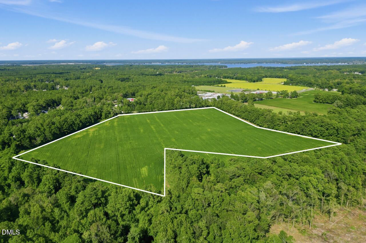 001 Swansboro Loop Road Property Photo 1