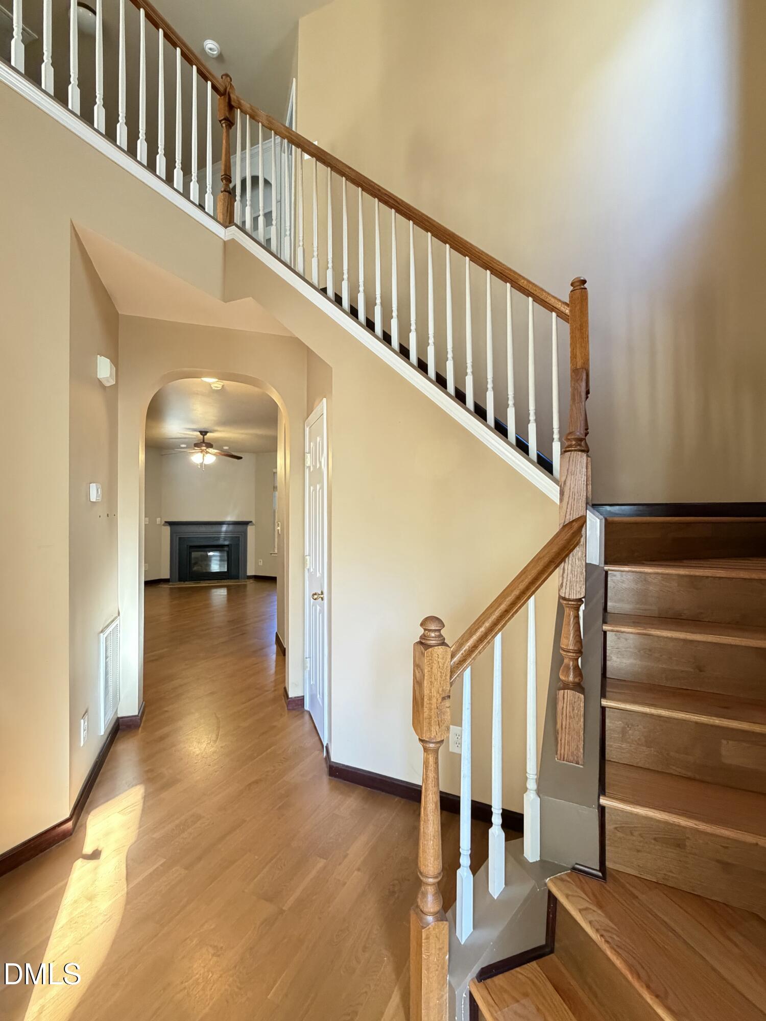 8502 Pillar Gate Lane Property Photo 3
