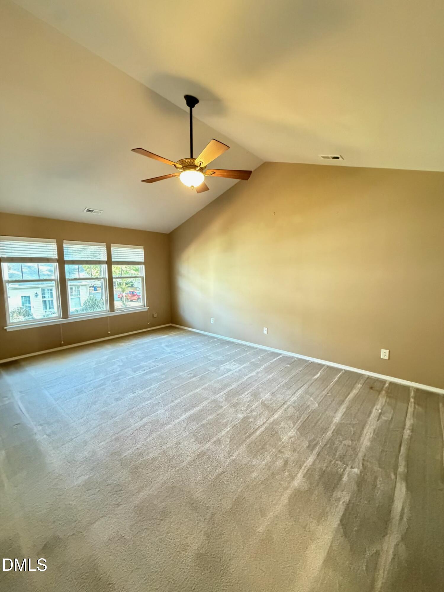 8502 Pillar Gate Lane Property Photo 10