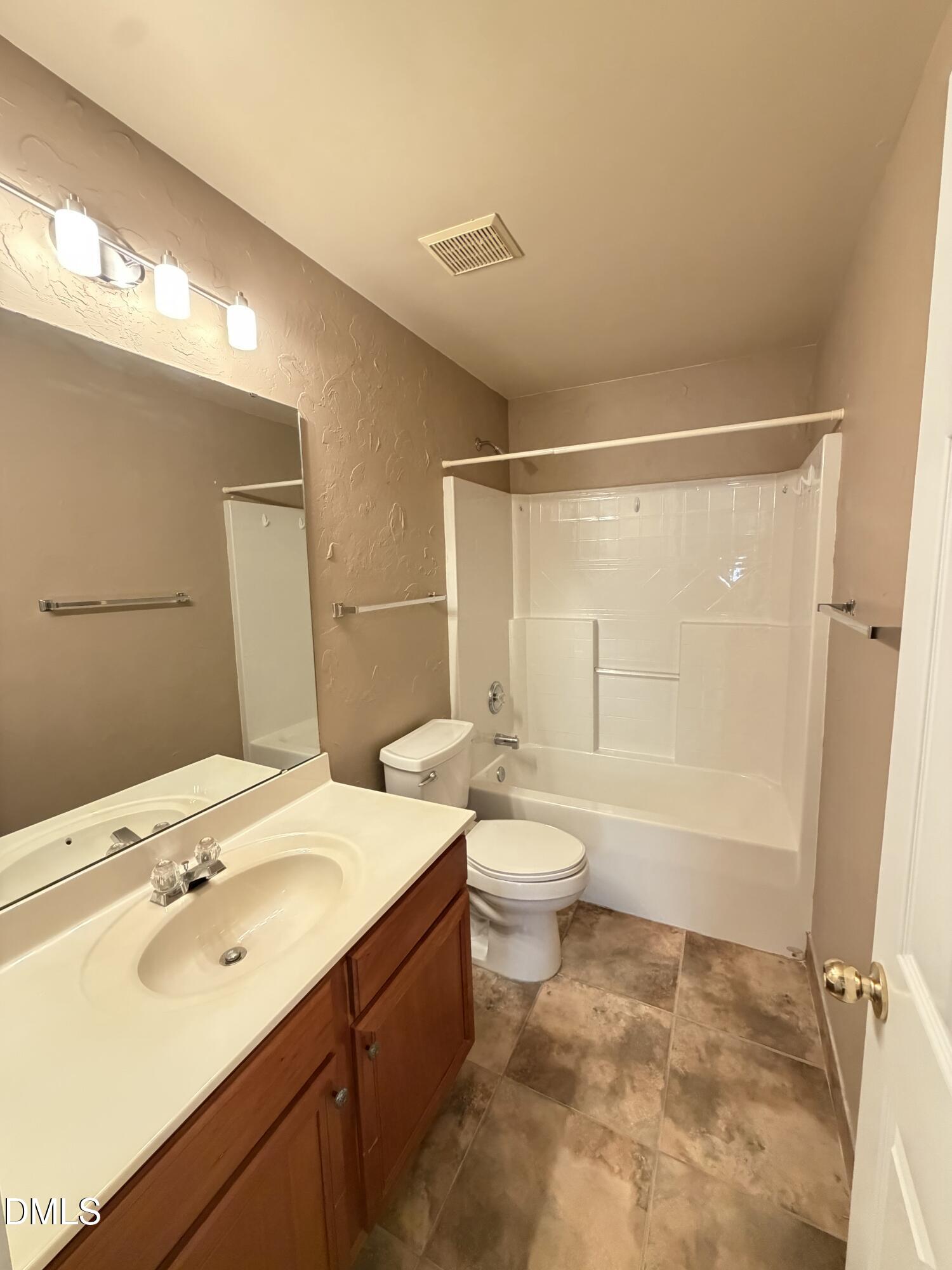 8502 Pillar Gate Lane Property Photo 15