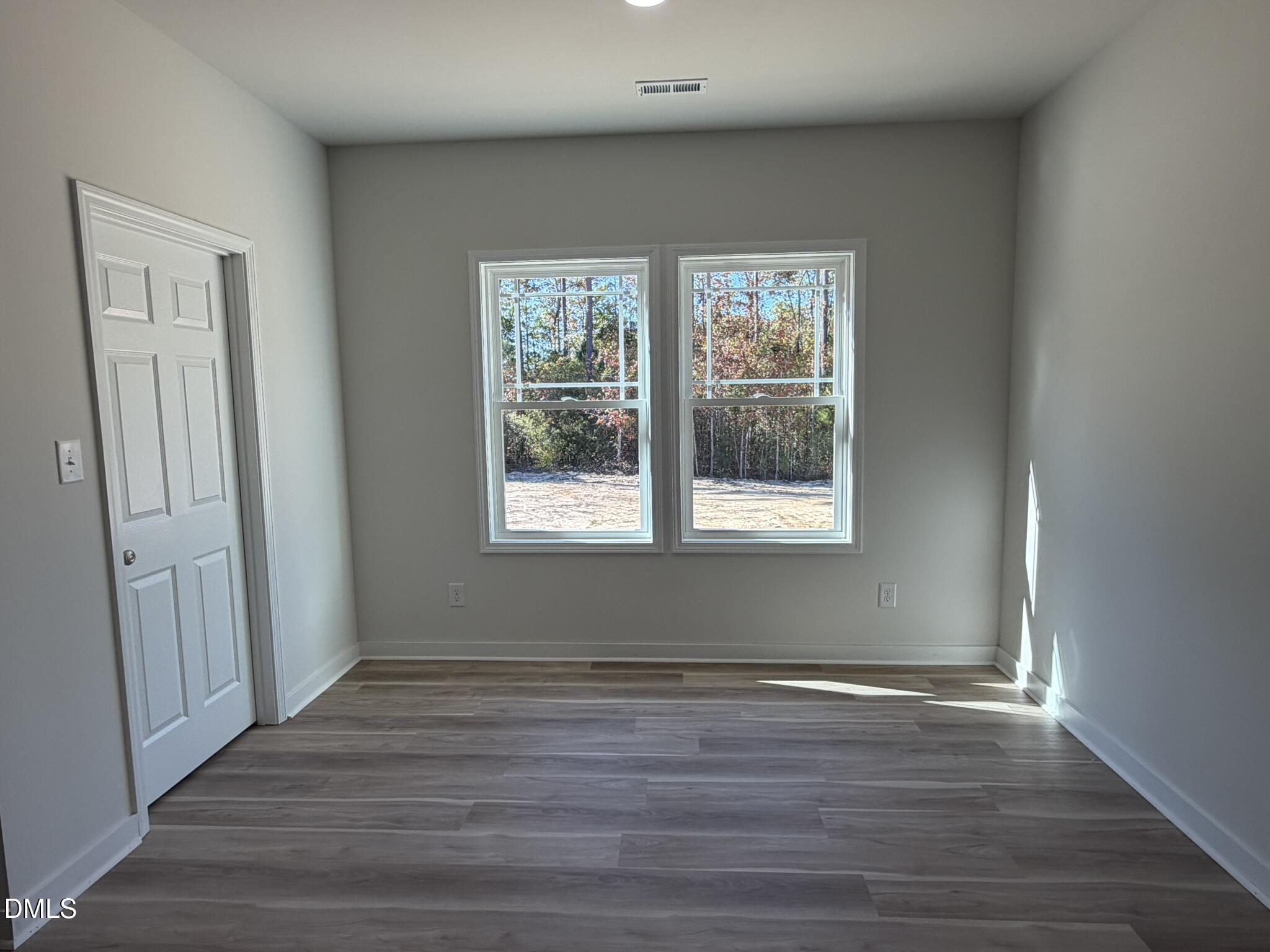 125 Seabreeze Place Property Photo 7