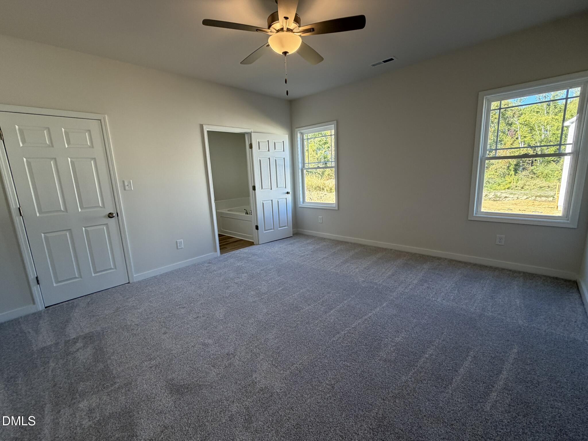 125 Seabreeze Place Property Photo 12