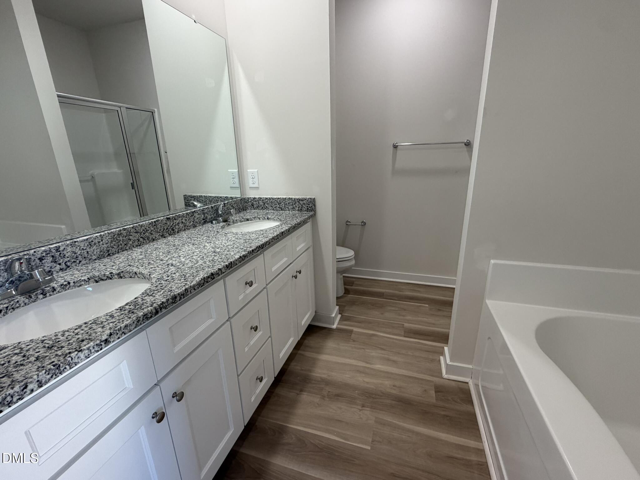125 Seabreeze Place Property Photo 14