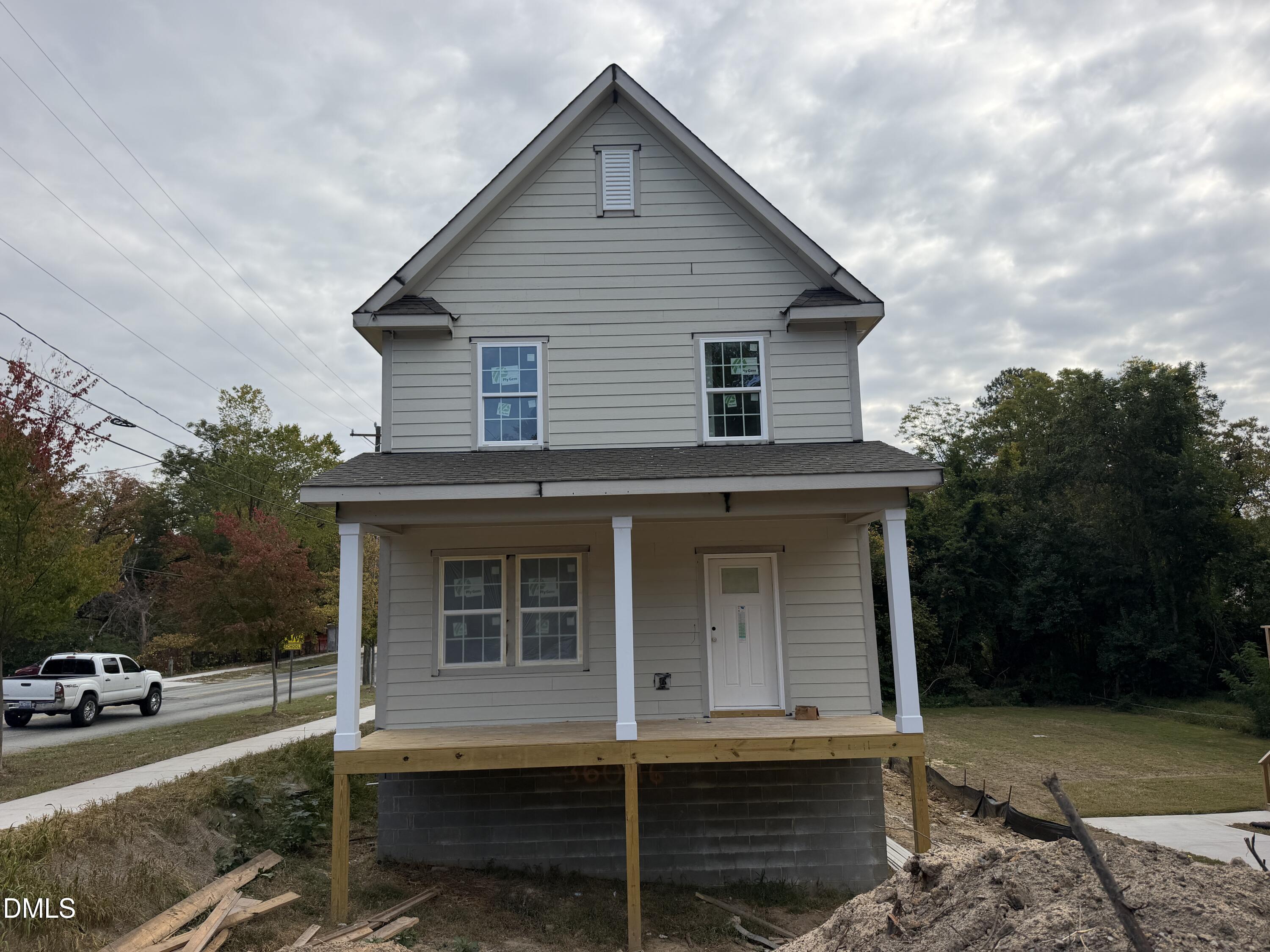 1407 W Club Boulevard Property Photo 2