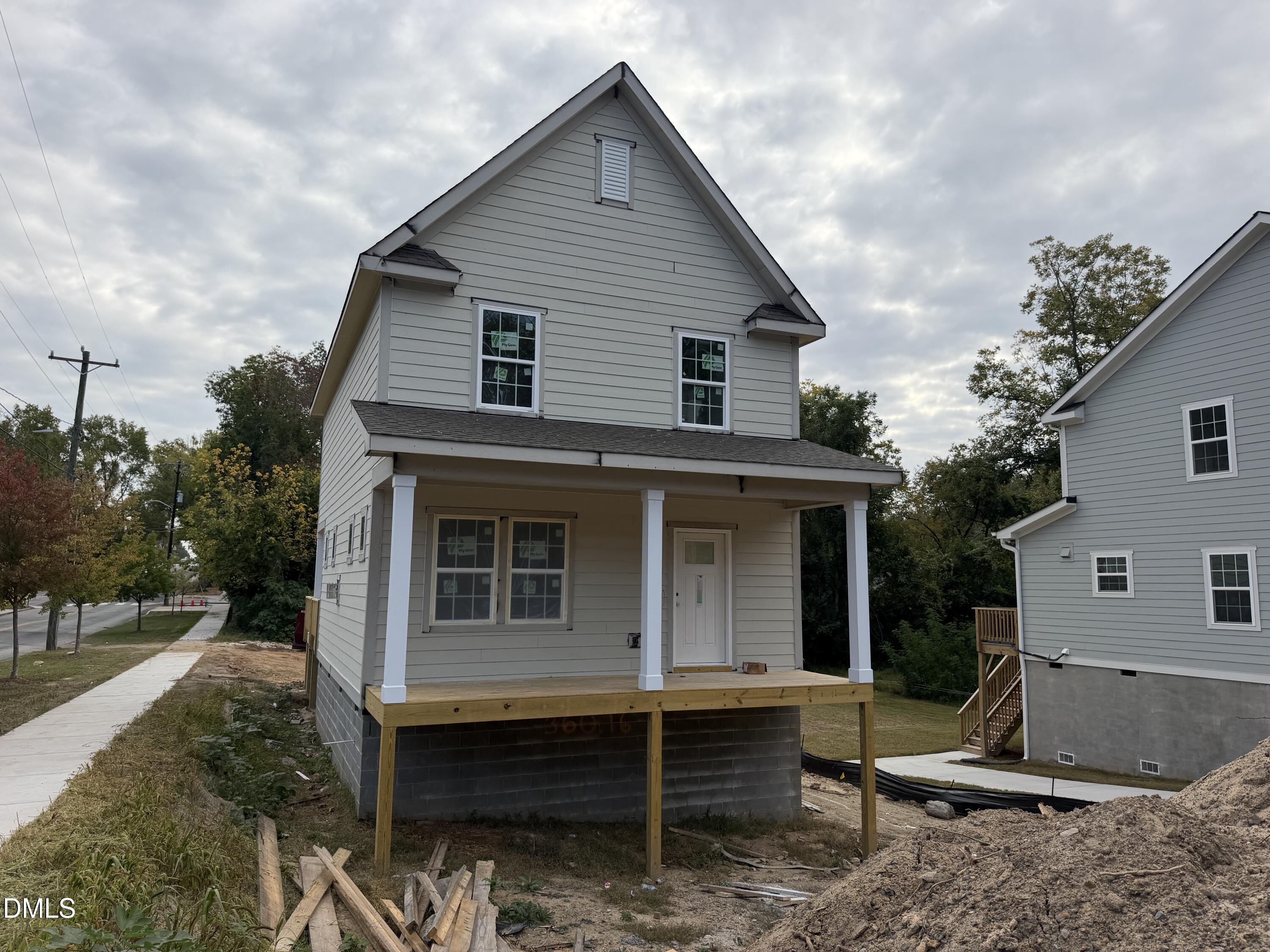 1407 W Club Boulevard Property Photo 3