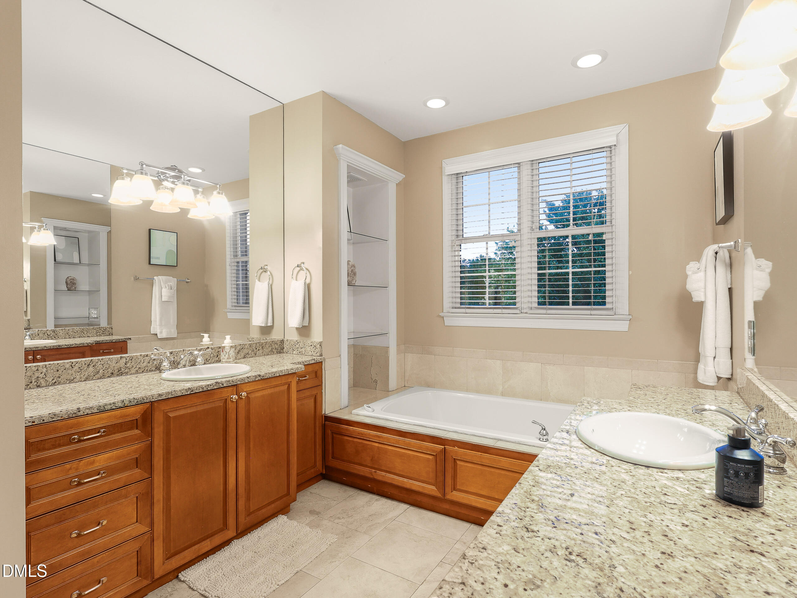 3925 Bentley Brook Drive Property Photo 8