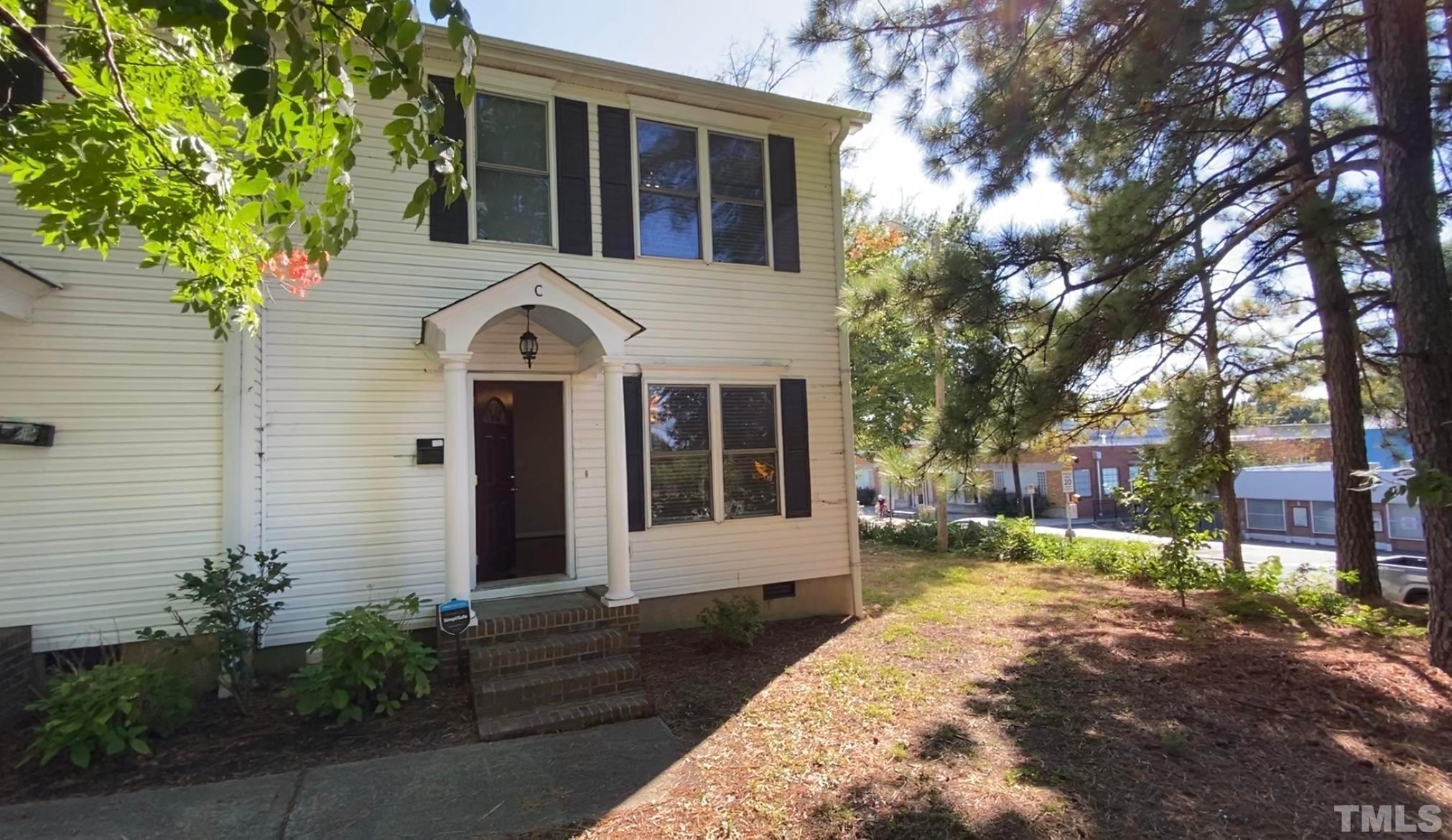 327 W Trinity Avenue Property Photo 1