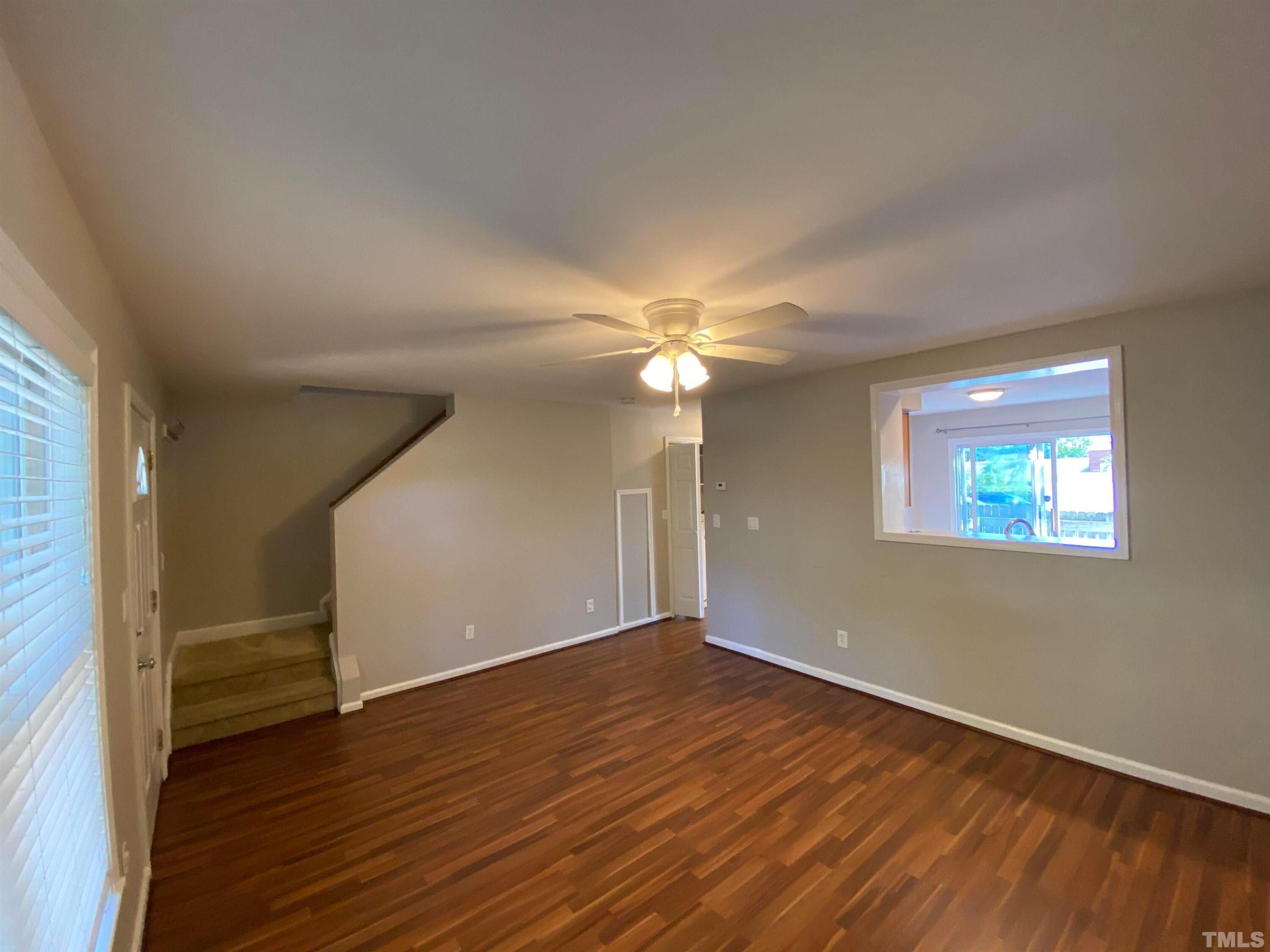 327 W Trinity Avenue Property Photo 3