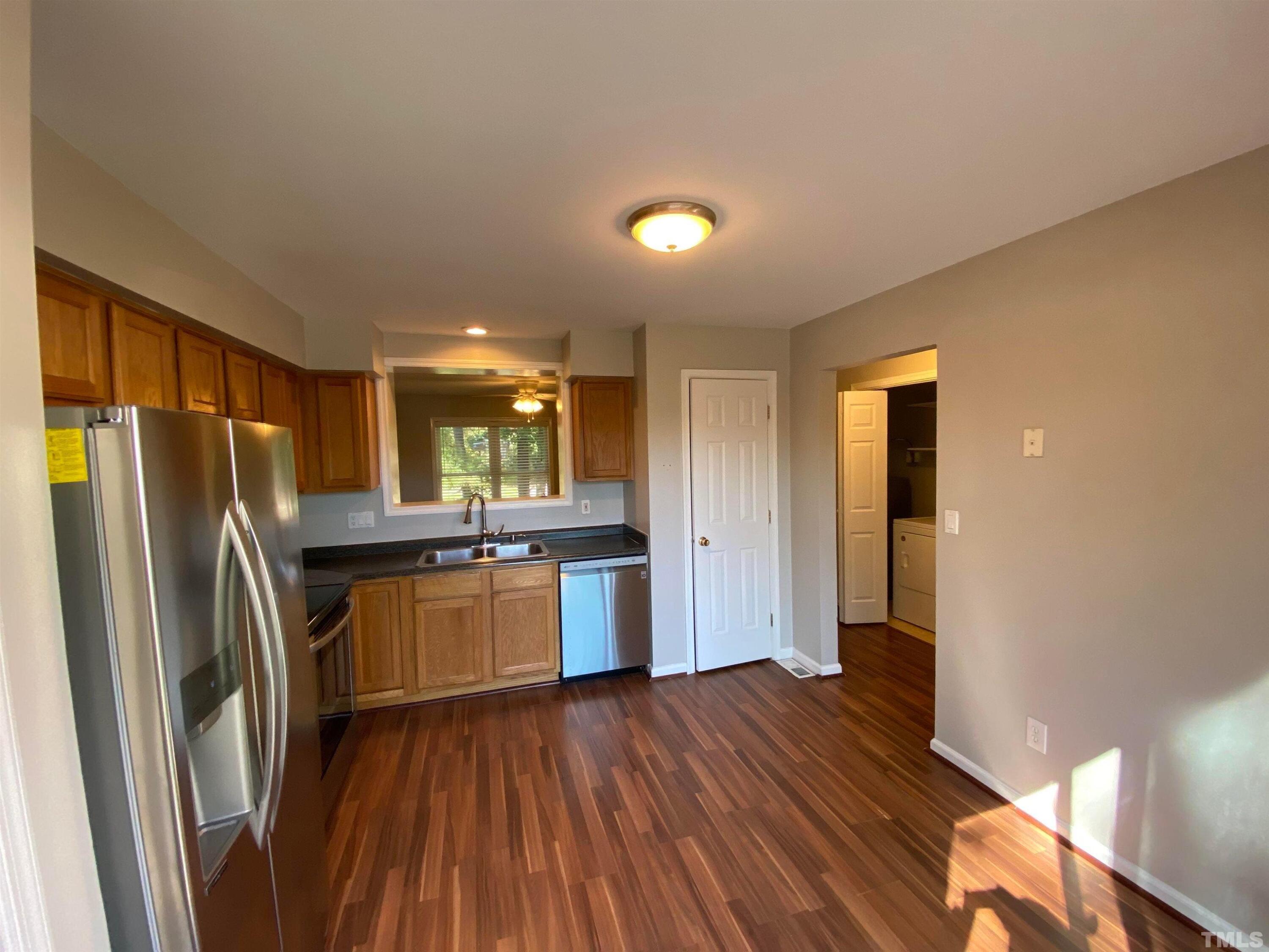 327 W Trinity Avenue Property Photo 7