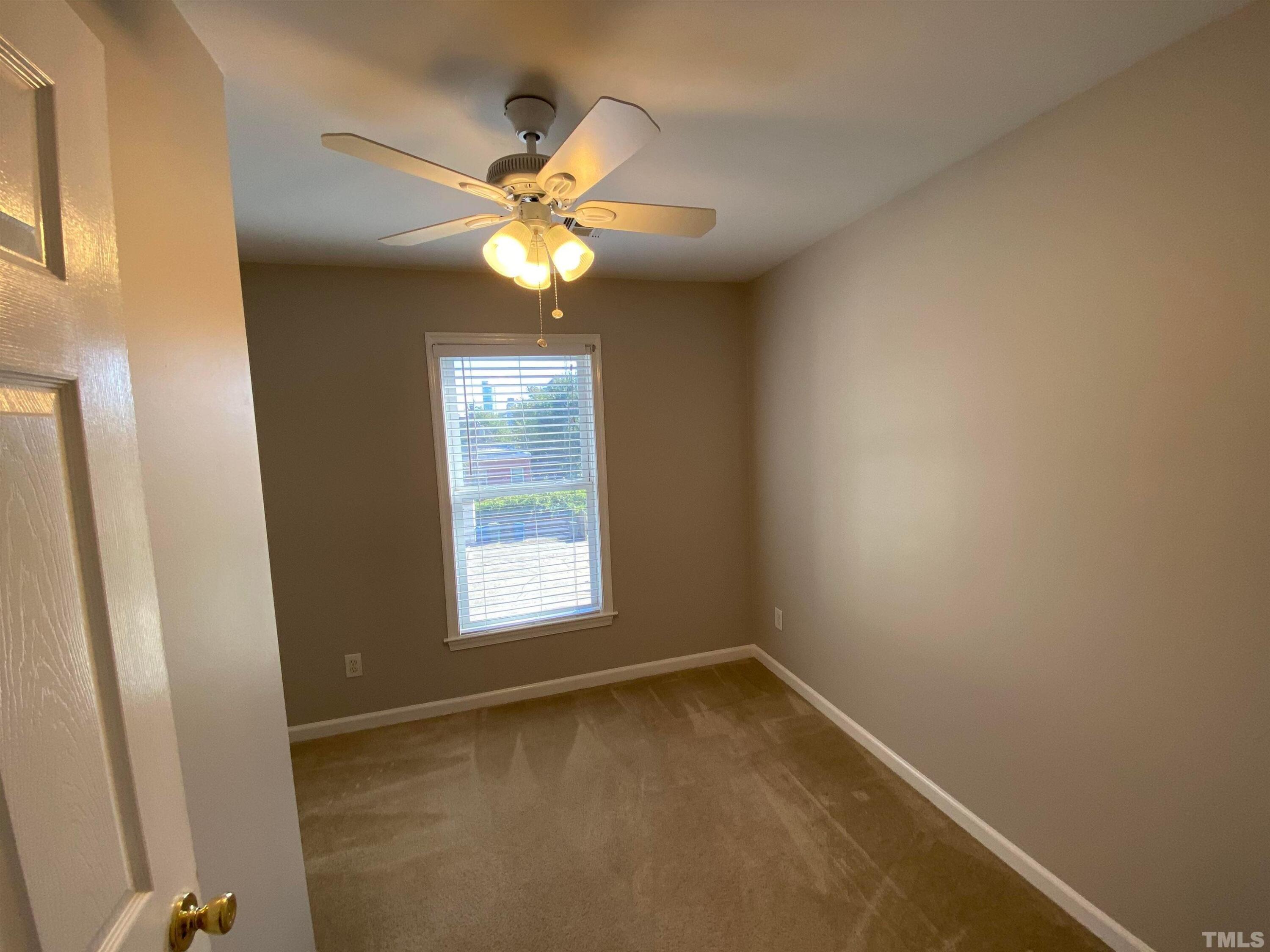 327 W Trinity Avenue Property Photo 13