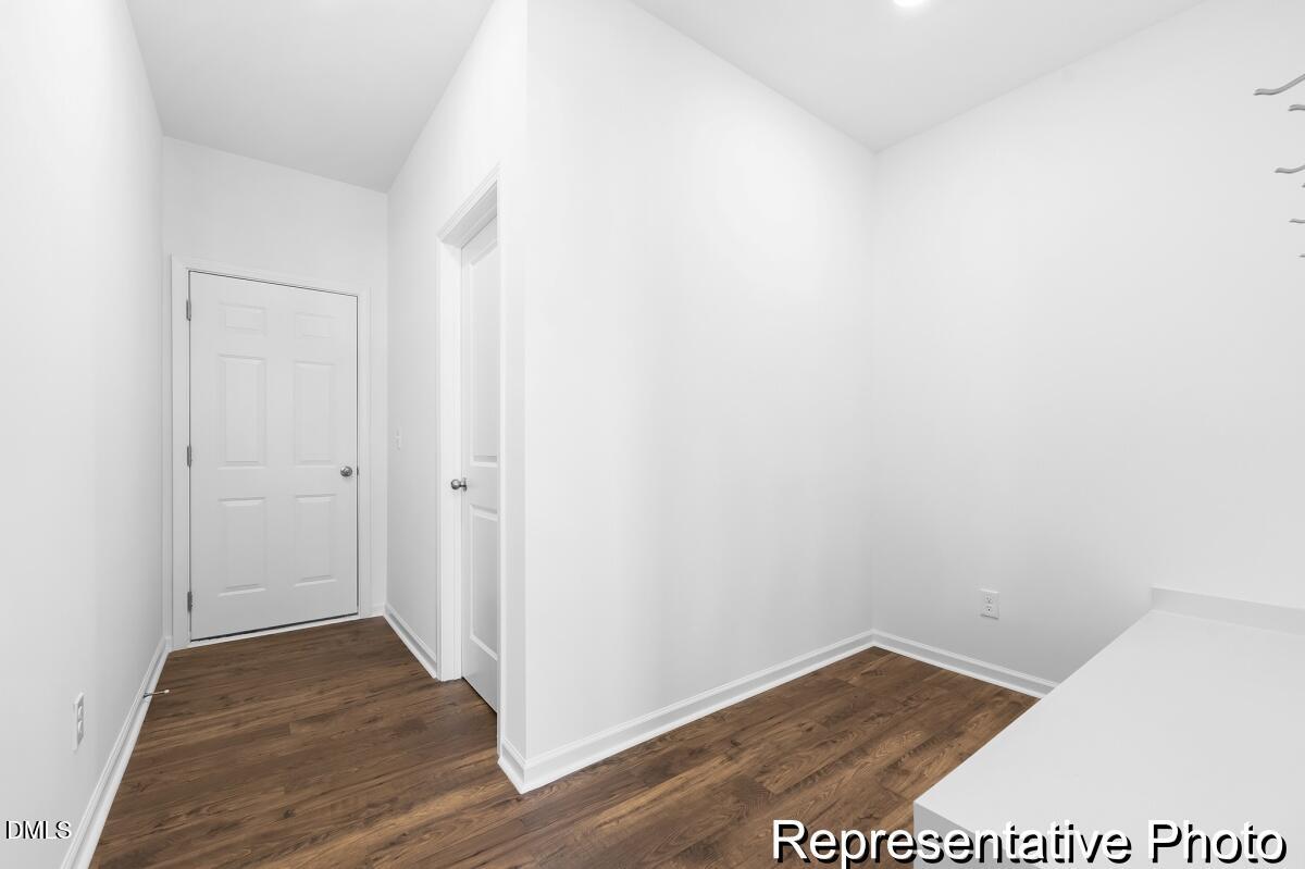 112 Acoma Drive Property Photo 35
