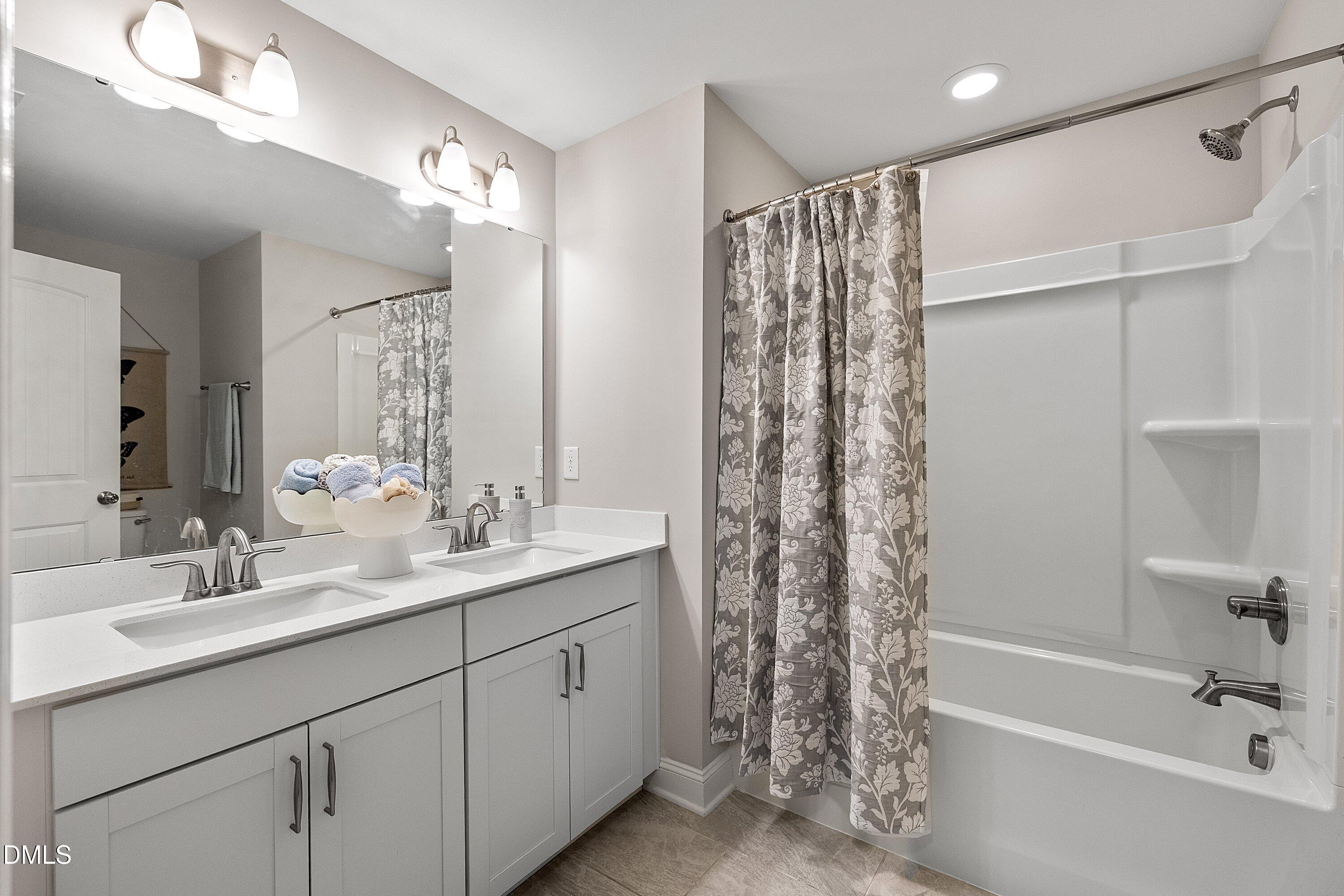 8614 Secreto Drive Property Photo 33