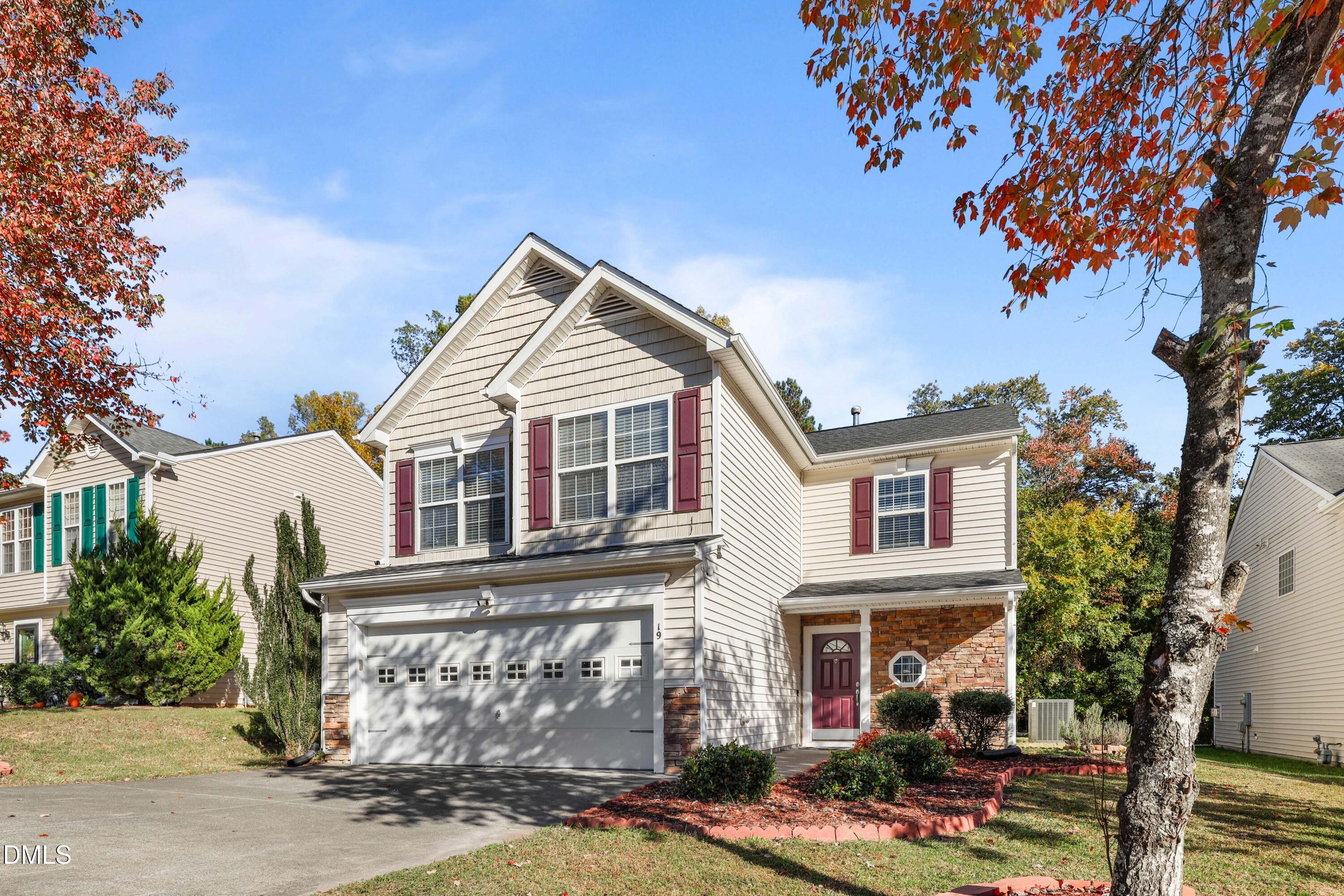 19 Redstone Court Property Photo 2