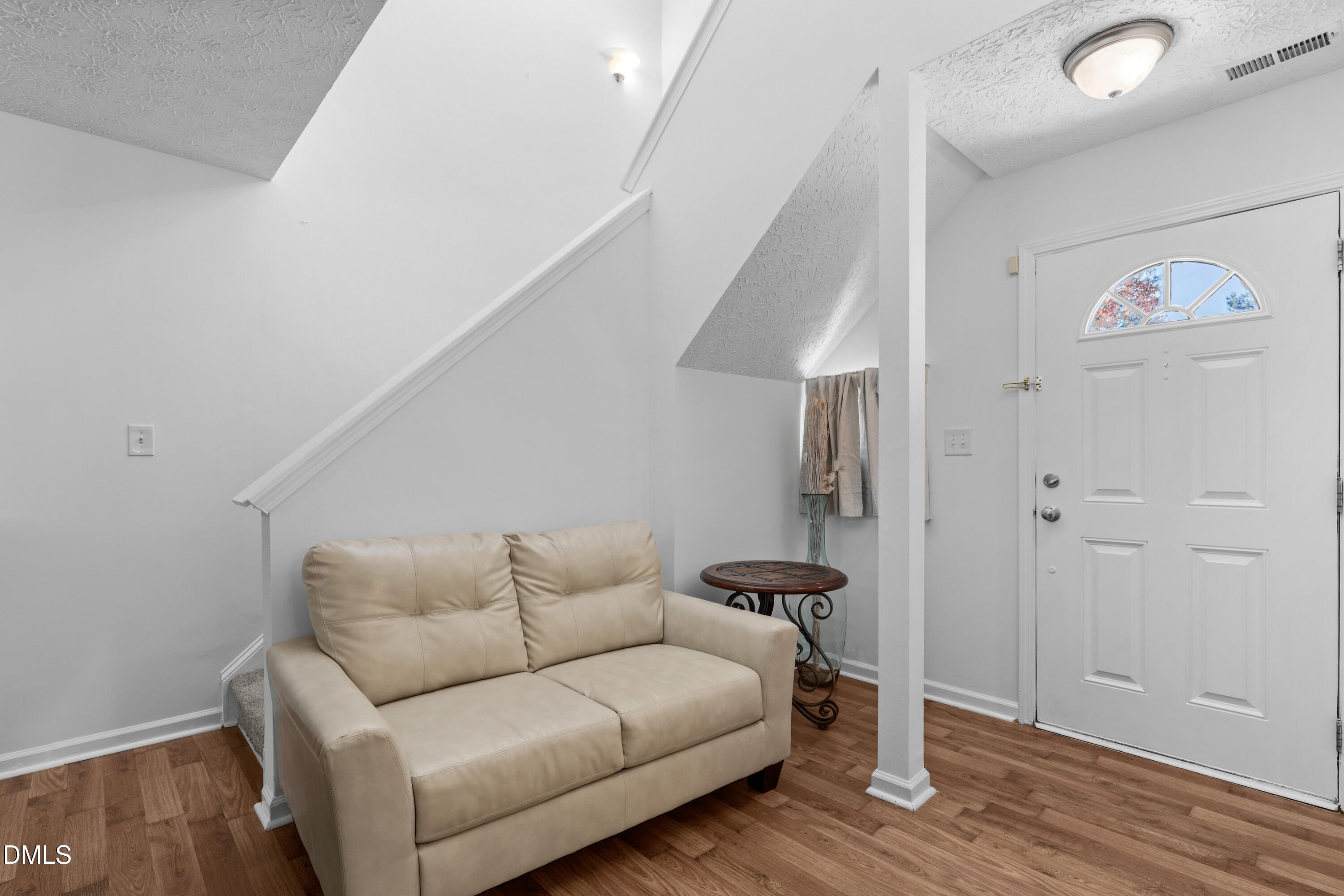 19 Redstone Court Property Photo 3
