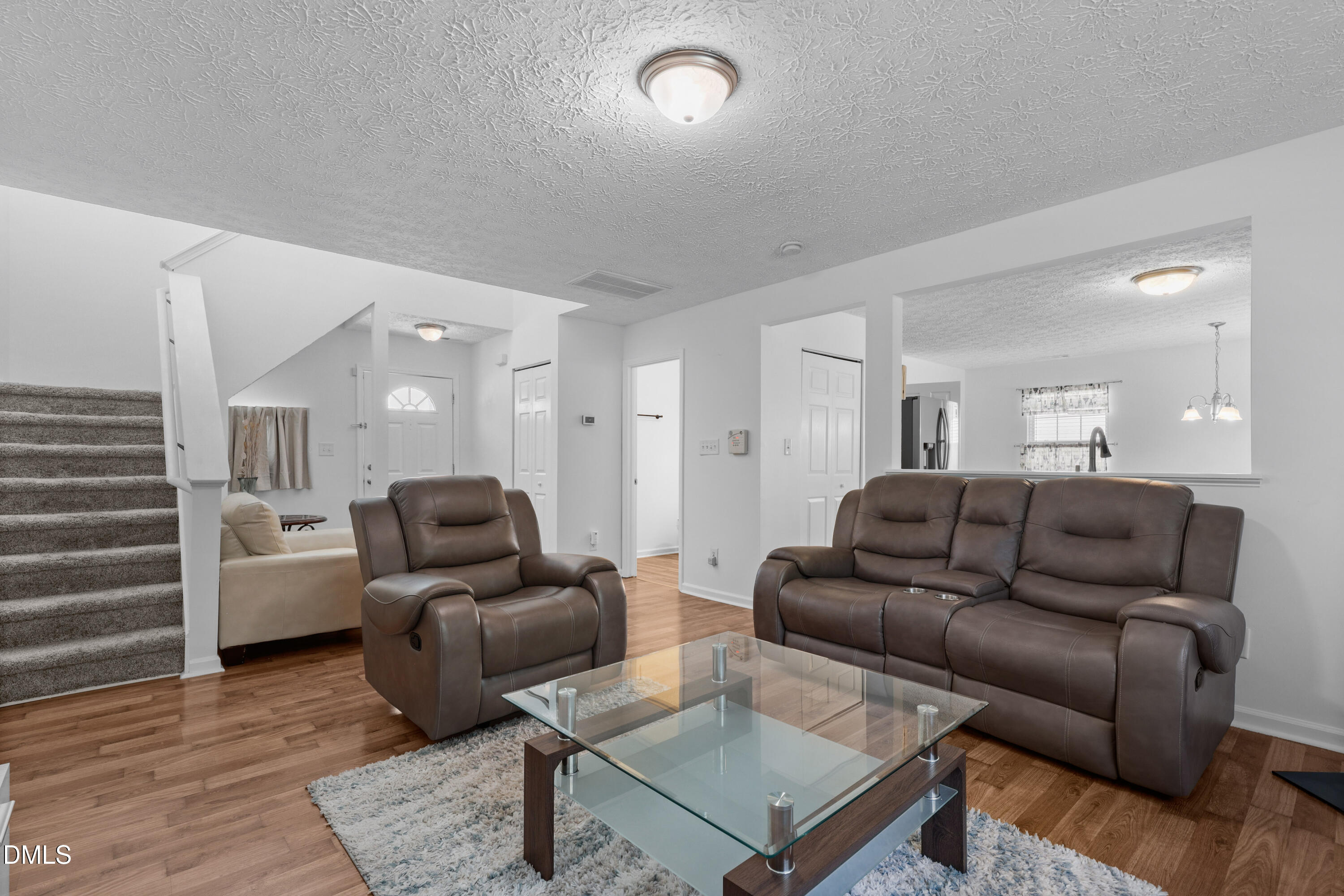 19 Redstone Court Property Photo 6