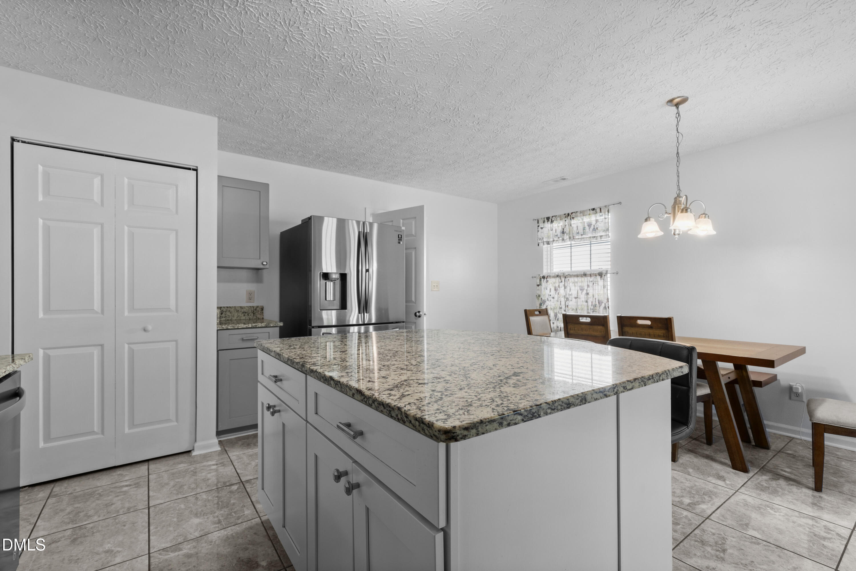 19 Redstone Court Property Photo 10