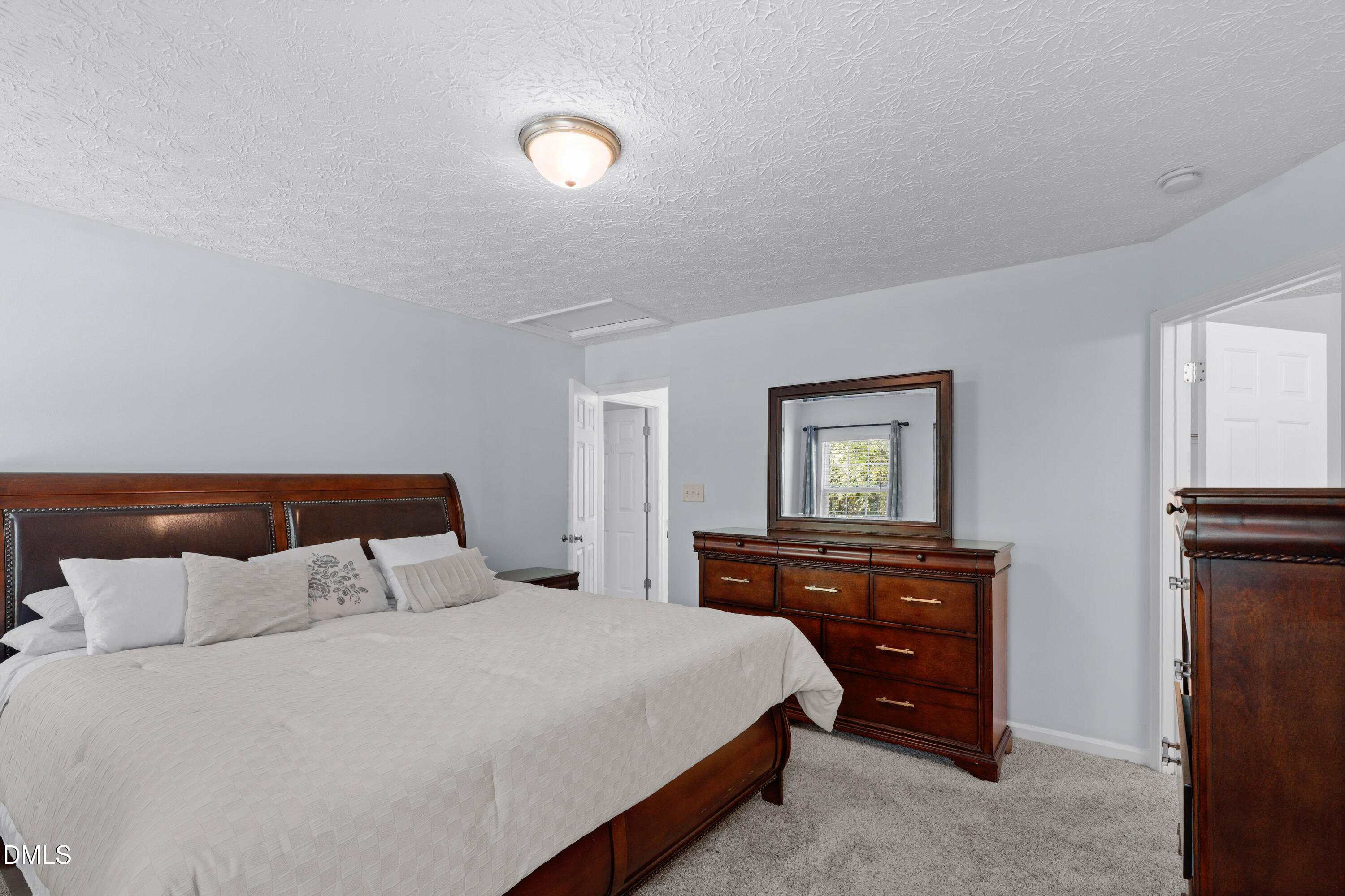 19 Redstone Court Property Photo 14