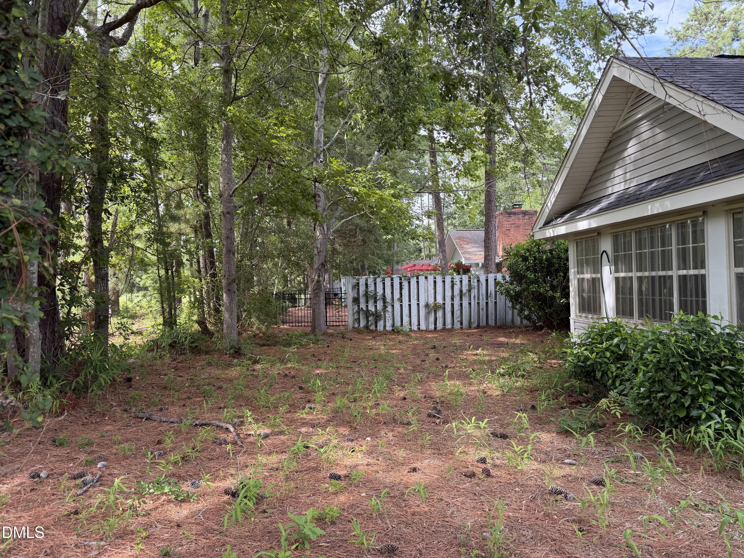 9 Gate 10 Property Photo 6