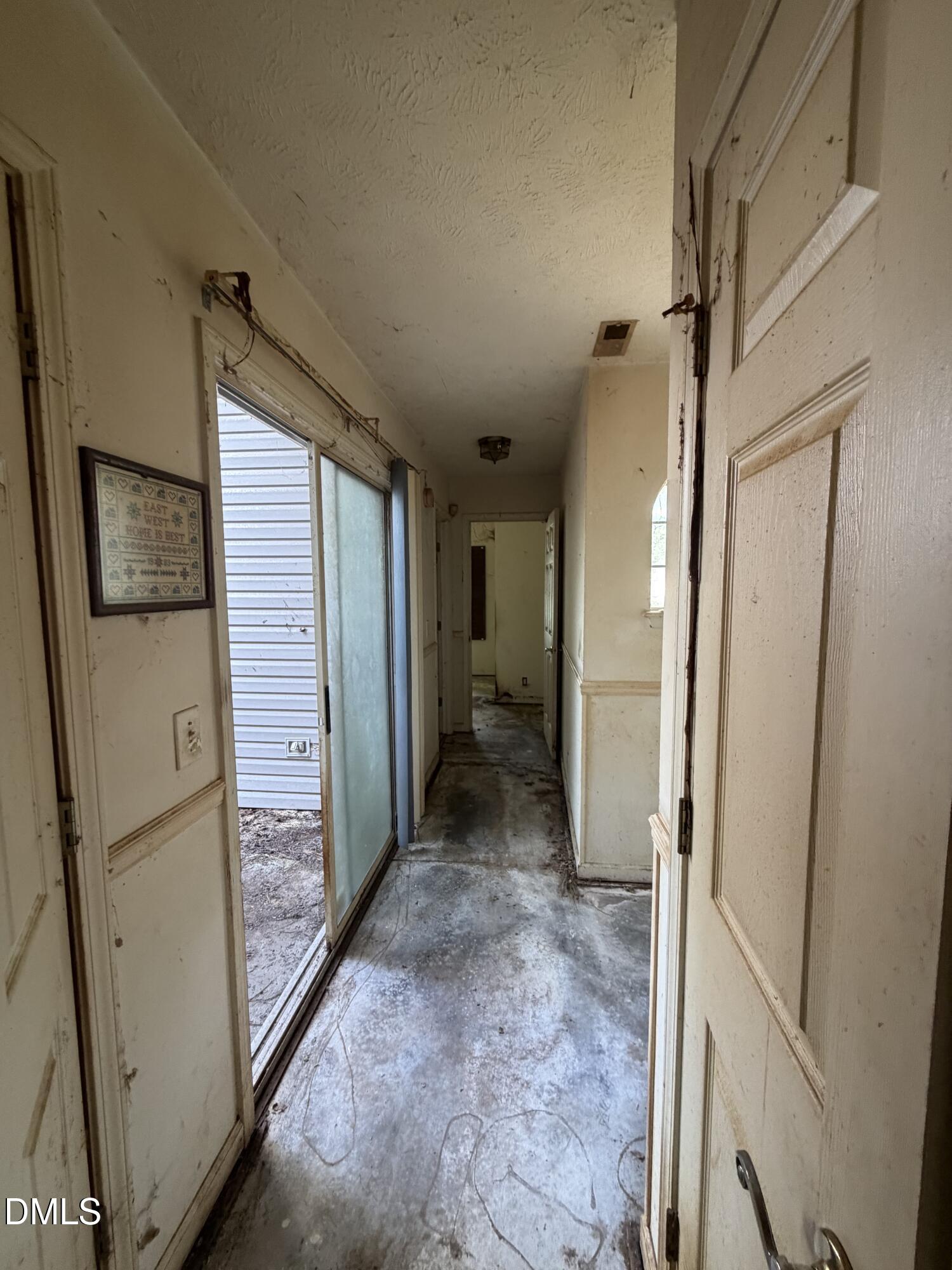 9 Gate 10 Property Photo 19