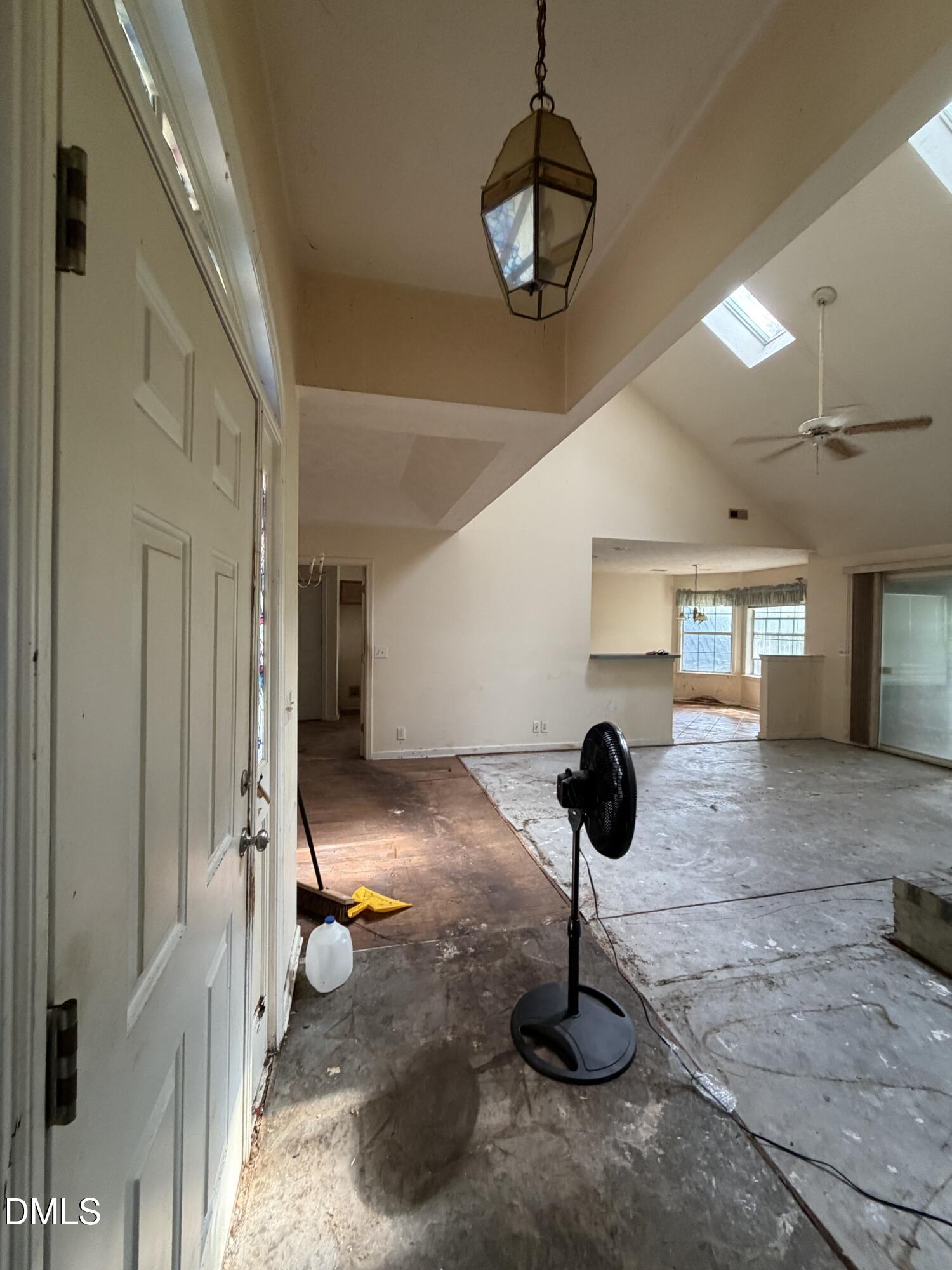 9 Gate 10 Property Photo 35