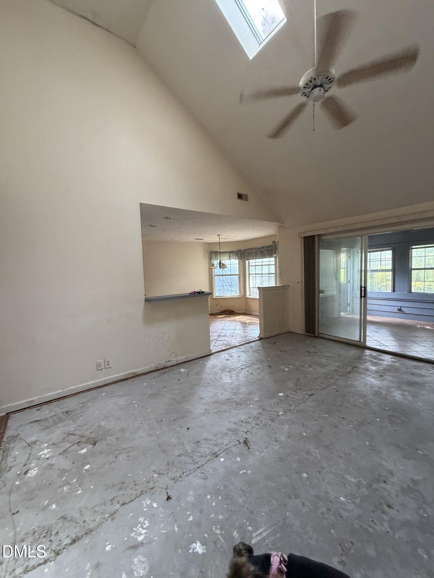 9 Gate 10 Property Photo 37