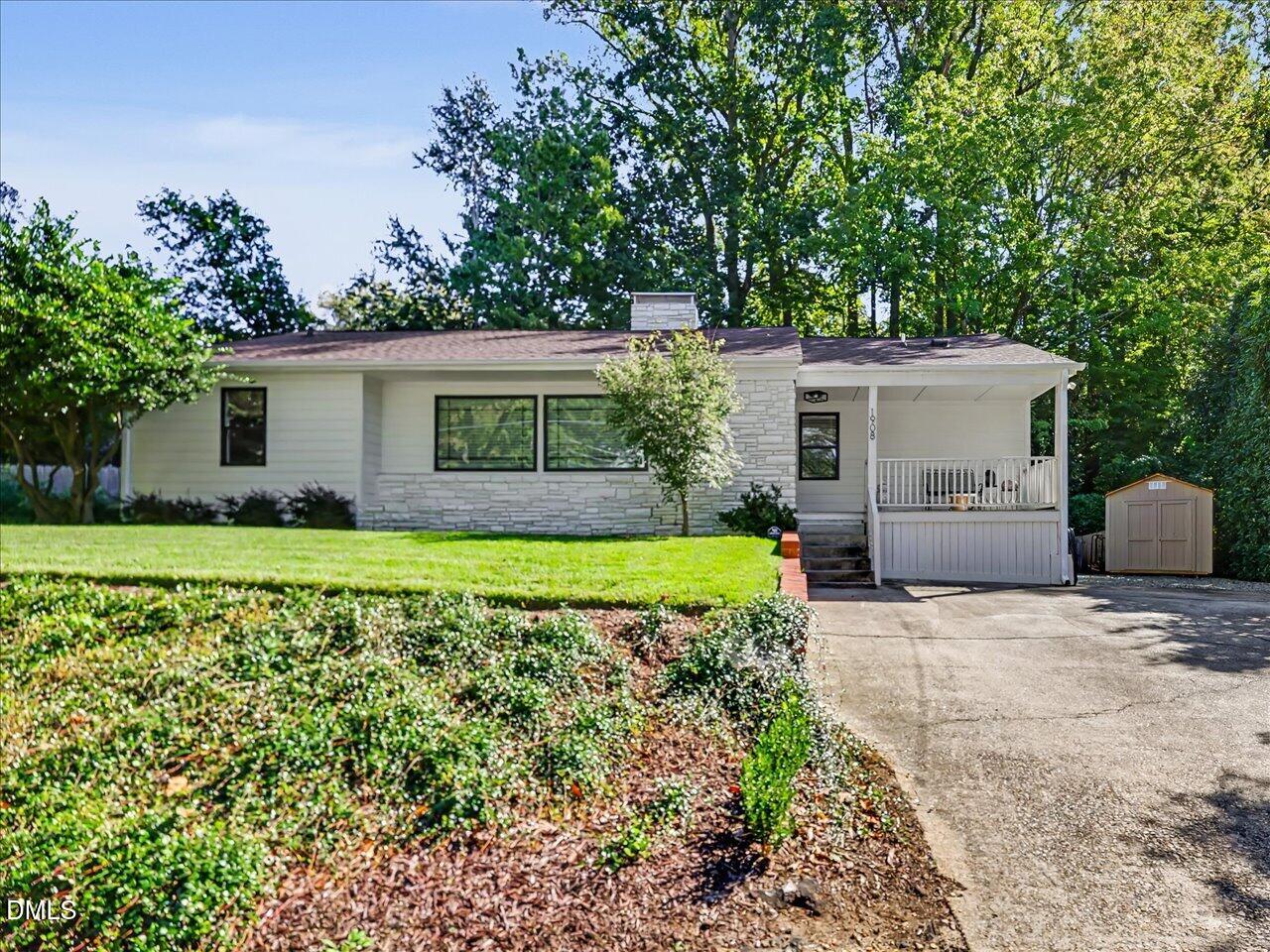 1908 White Oak Road Property Photo 1