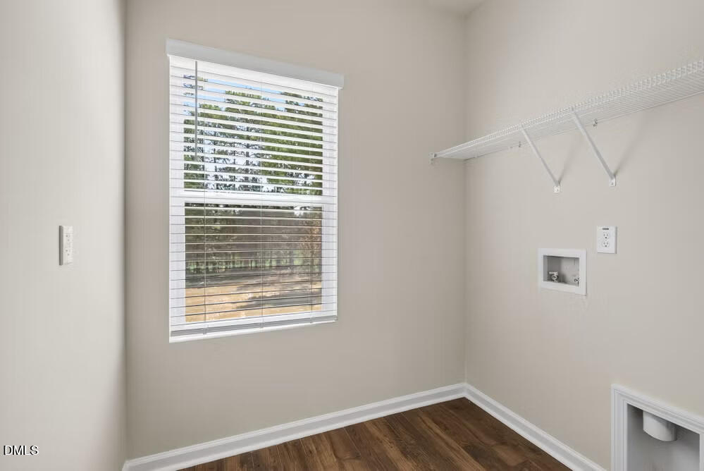 39 Royal Windsor Lane Property Photo 6