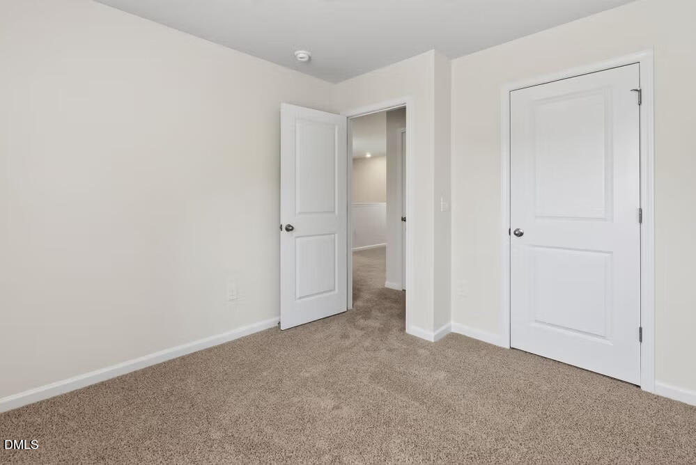 39 Royal Windsor Lane Property Photo 13