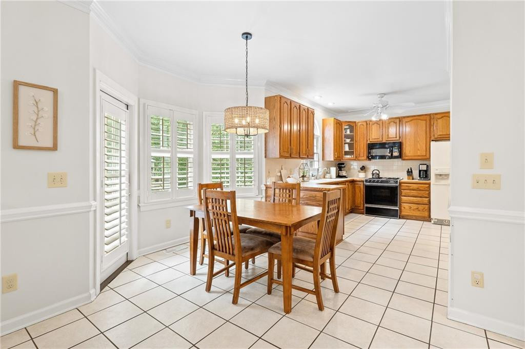 1308 Fawndale Drive Property Photo 11