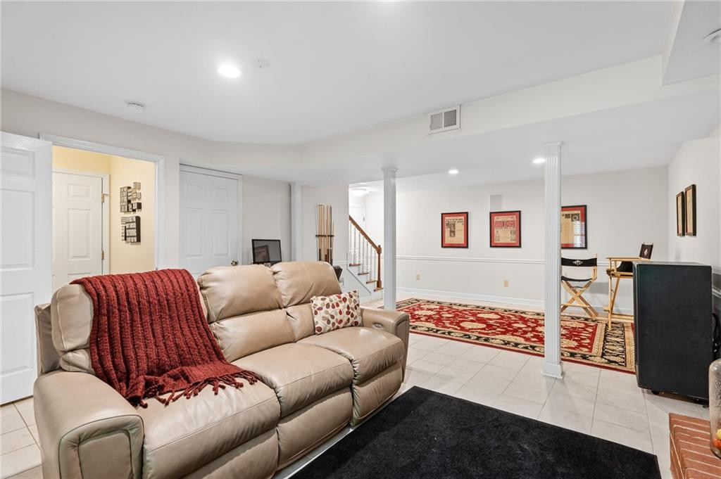 1308 Fawndale Drive Property Photo 23