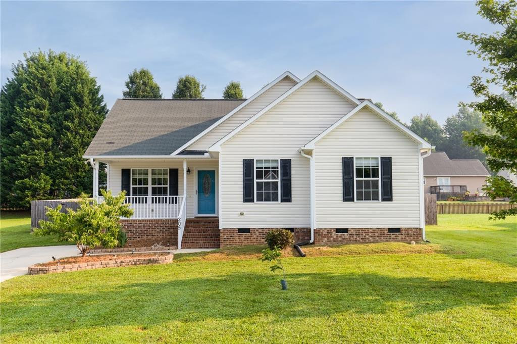 205 Esteban Court Property Photo 1