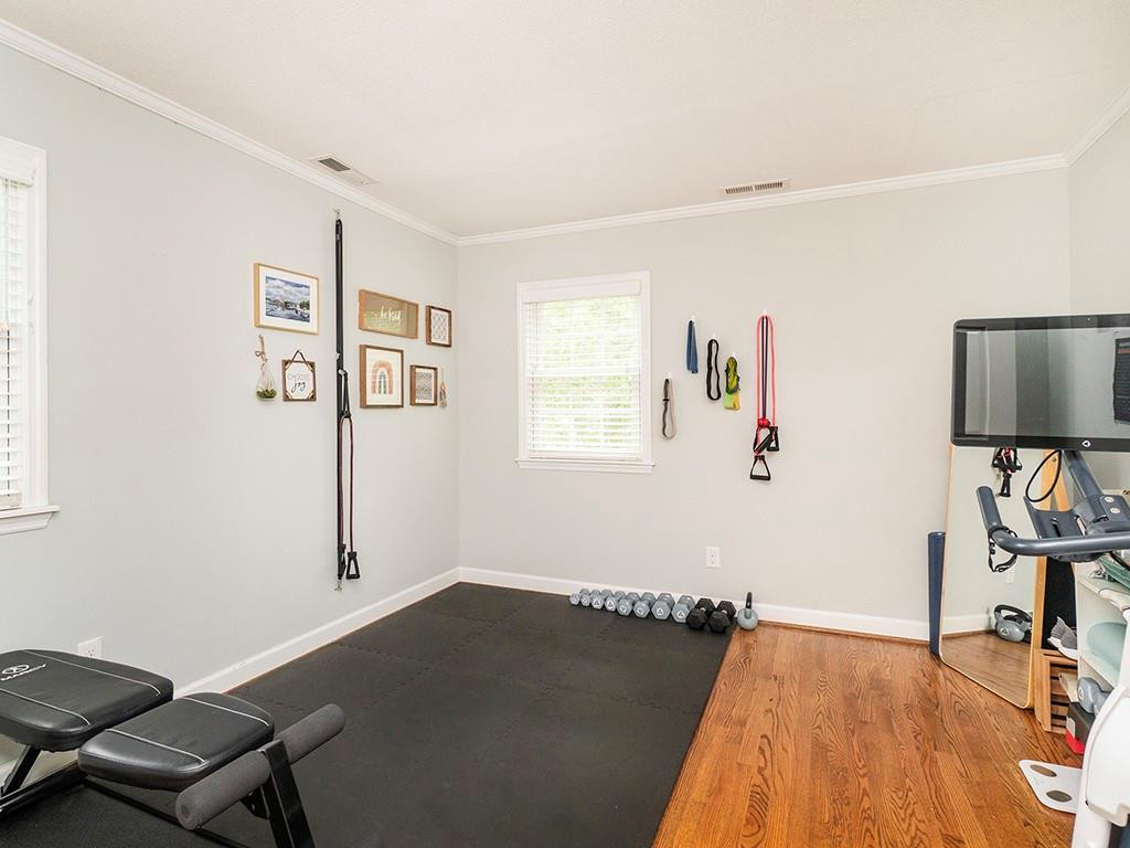 526 Johnson Avenue Property Photo 6