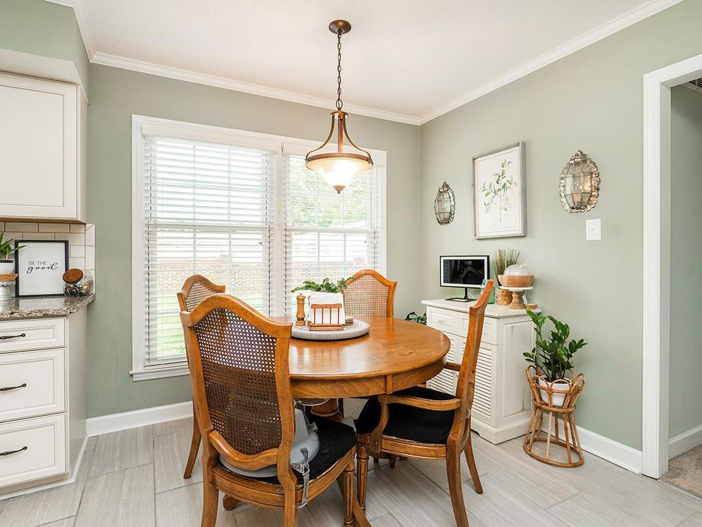 526 Johnson Avenue Property Photo 19
