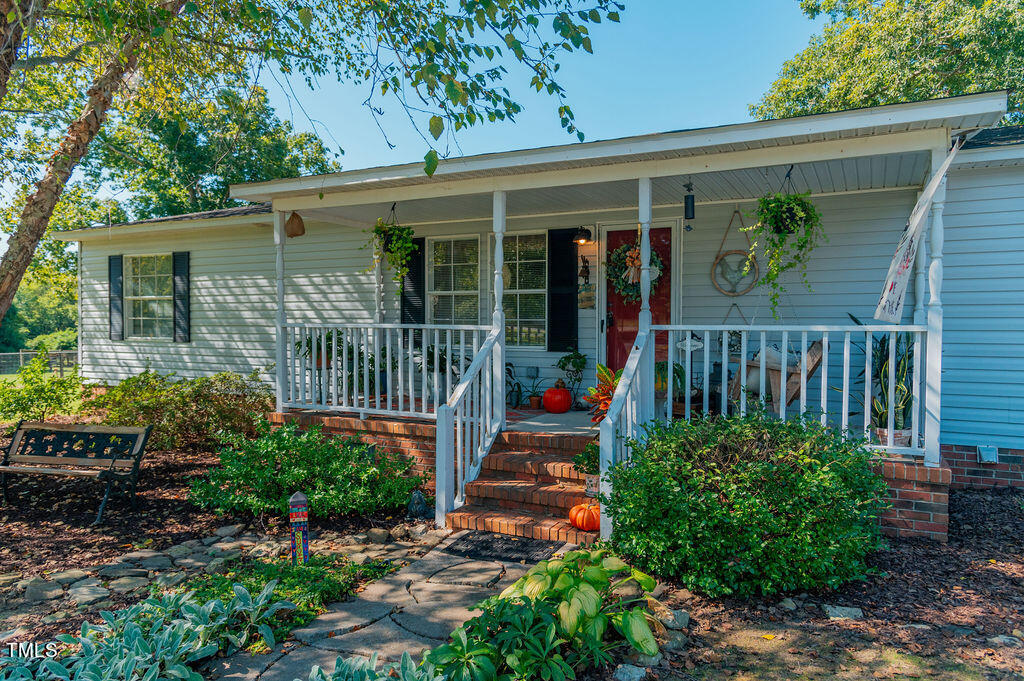 4941 Rumley Road Property Photo 2