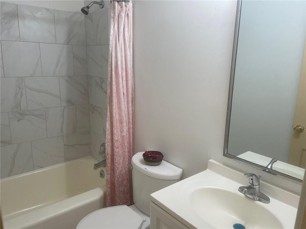 1737 Hedge Street Property Photo 11