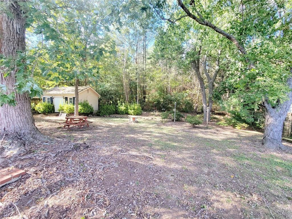 110 Old Farm Drive Property Photo 4