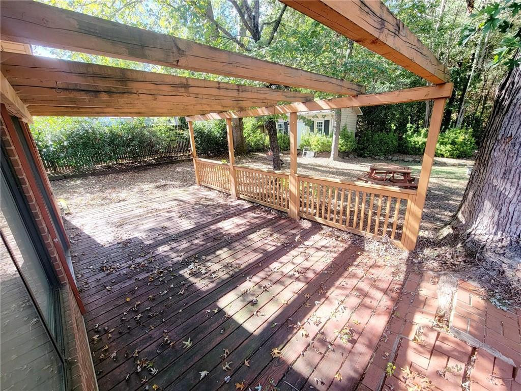 110 Old Farm Drive Property Photo 5
