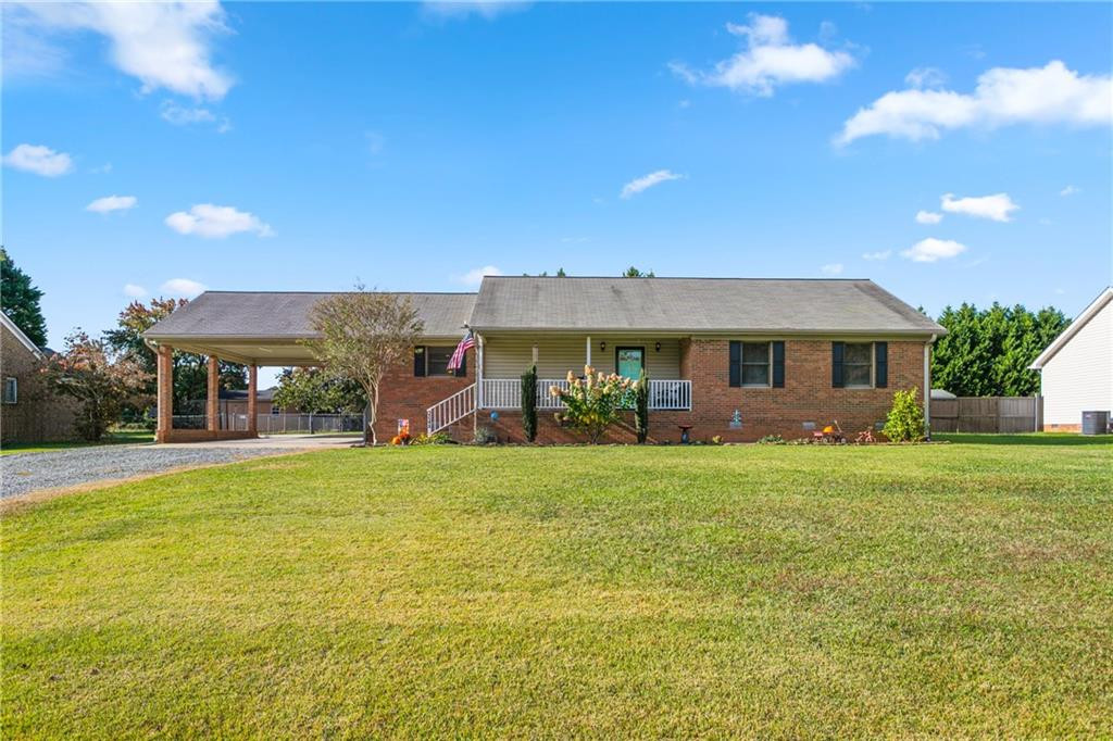 2048 Northcrest Drive Property Photo