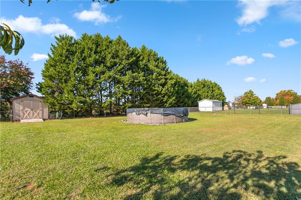 2048 Northcrest Drive Property Photo 26
