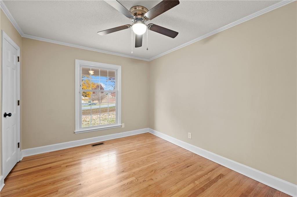1910 Hanford Road Property Photo 16