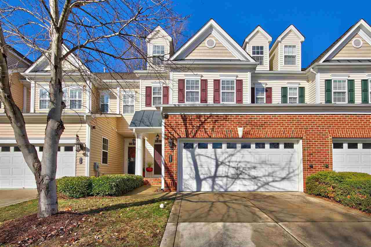 221 Towne Ridge Lane Property Photo 1