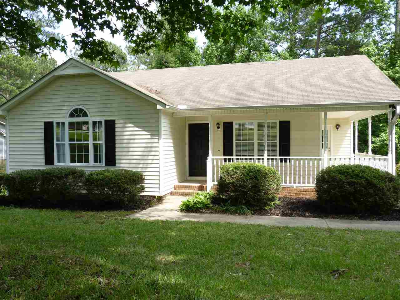 301 Landing Drive Property Photo 1