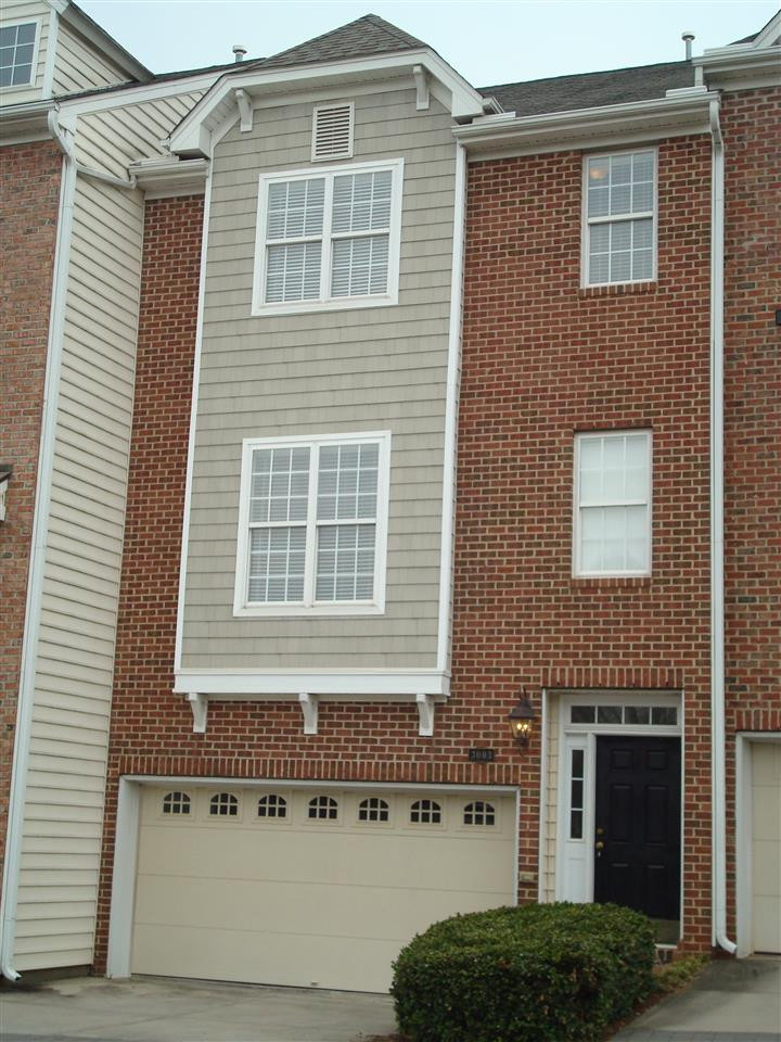 3003 Imperial Oaks Drive Property Photo 1