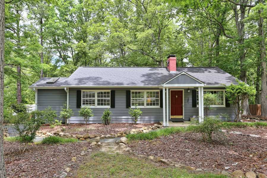 101 Nottingham Lane Property Photo 1