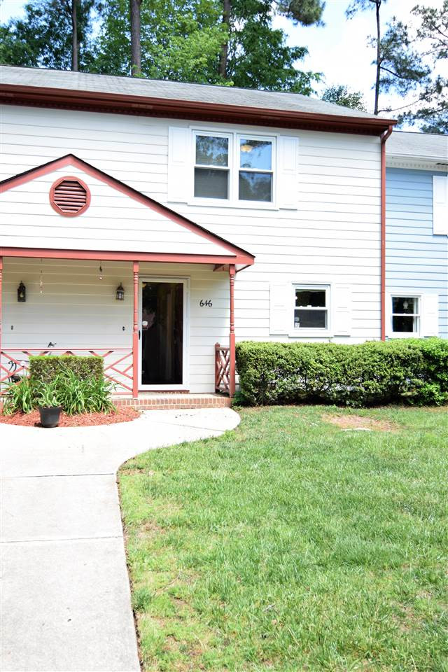 646 Middleton Avenue Property Photo 1