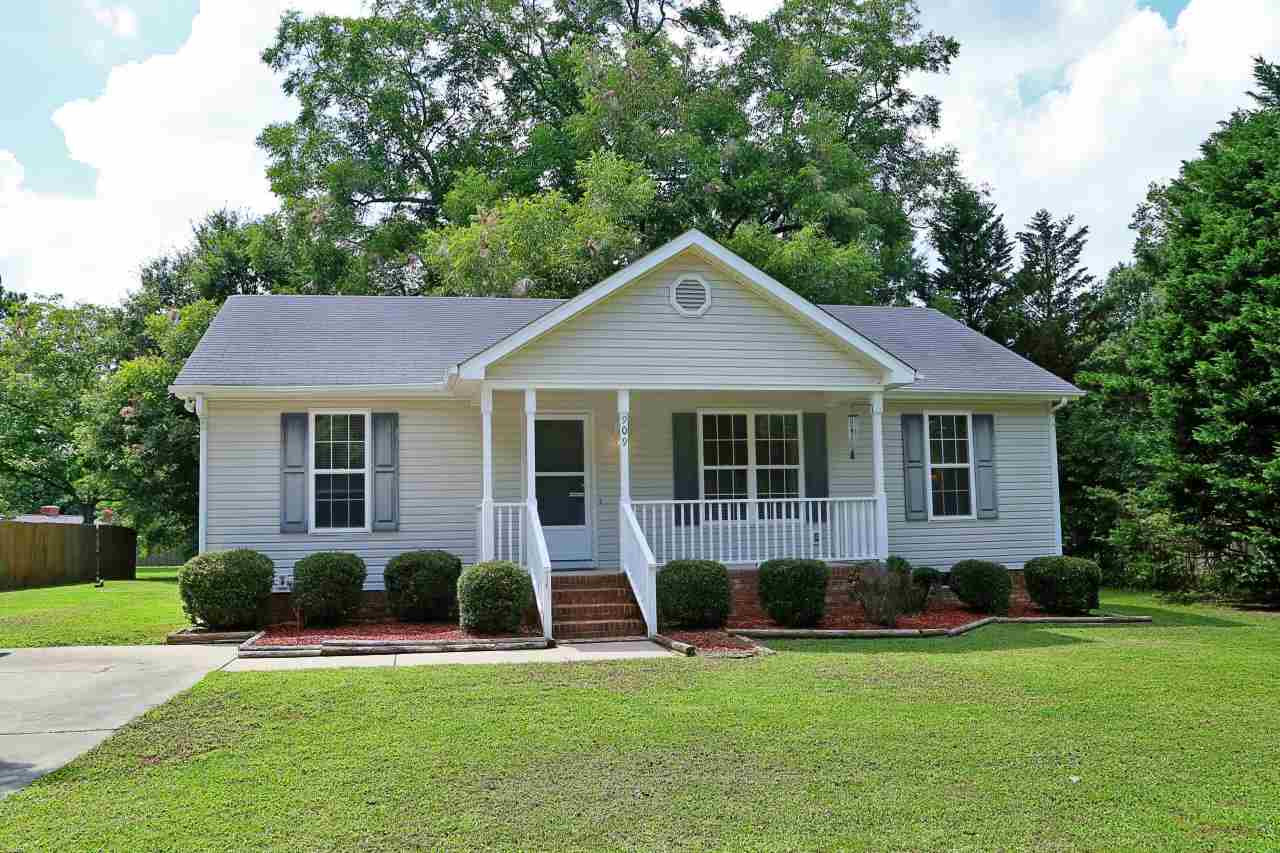909 Mangum Street Property Photo 1
