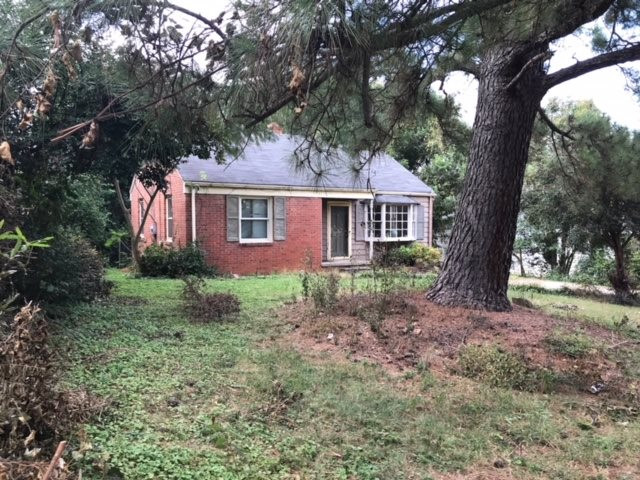 729 Mills Street Property Photo 1