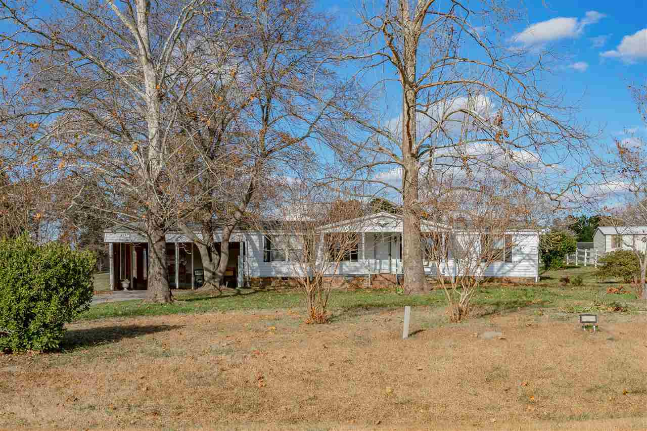 2413 Skyline Drive Property Photo 1