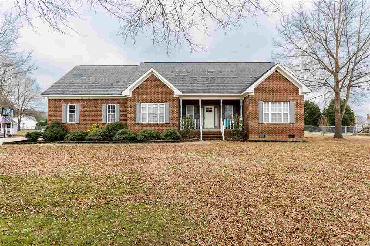 40 Powell Drive Property Photo 1